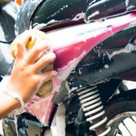 Cuci Motor Berkualitas di Cilacap: Kembali Bersih dengan Sentuhan Profesional
